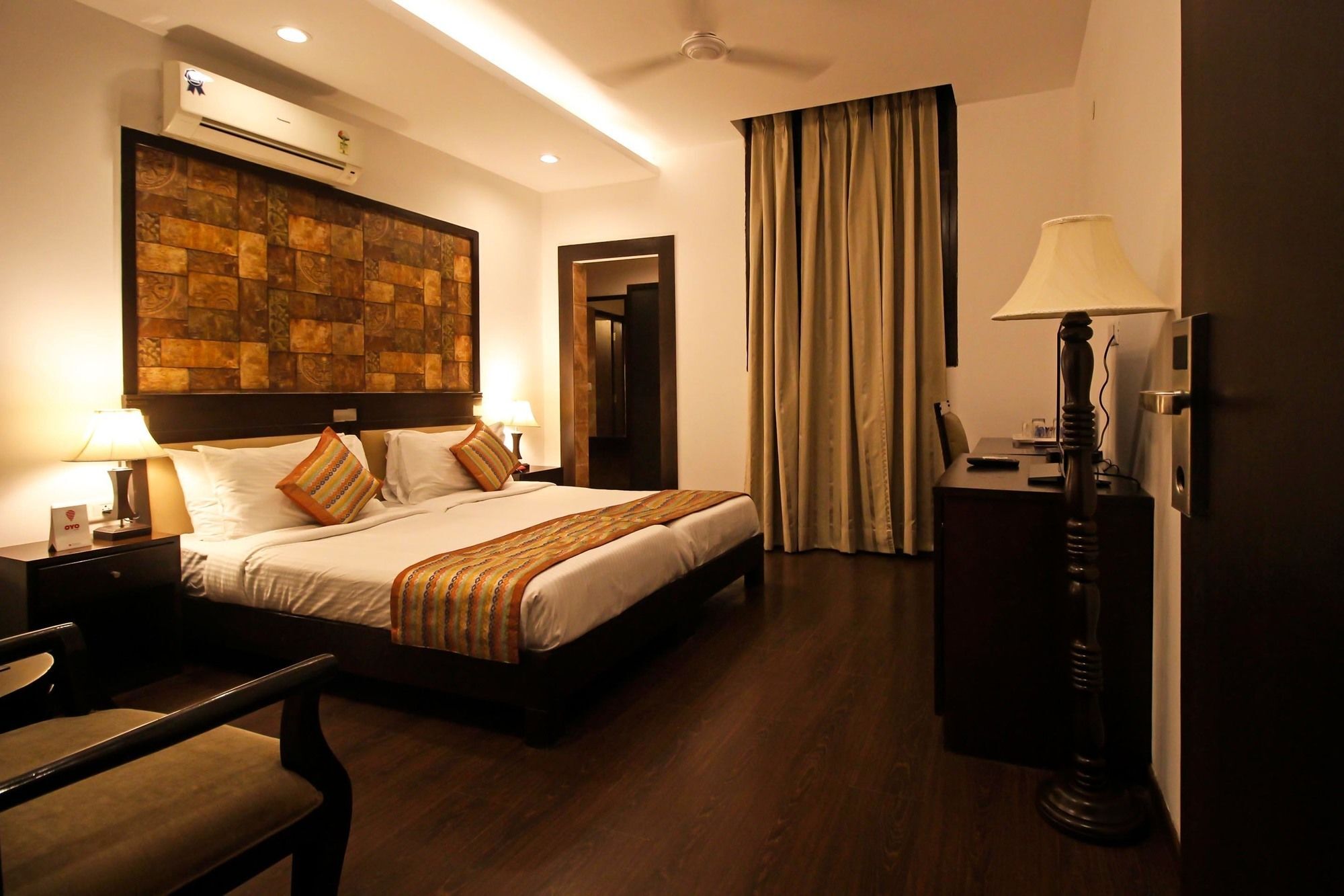 Oyo 9841 The Vivir 1 Hotel Noida Eksteriør billede