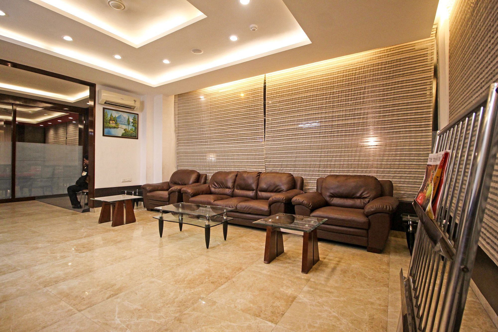 Oyo 9841 The Vivir 1 Hotel Noida Eksteriør billede